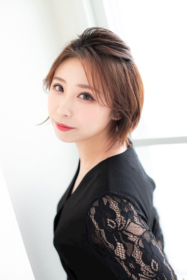 綾瀬 セナプロフィール写真5